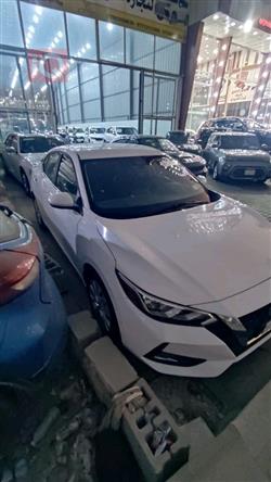 نيسان سنترا